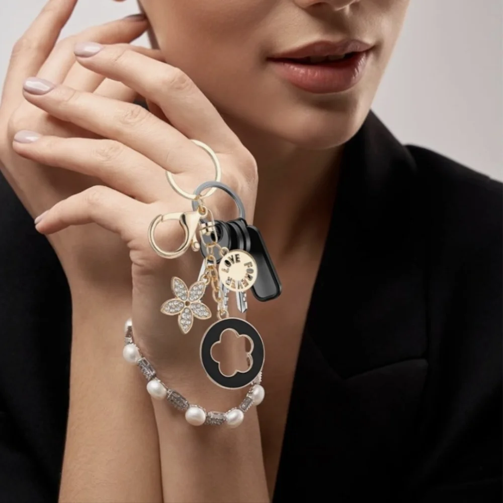 Flower Keychain Charm With Luxury Look